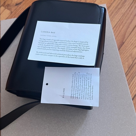 Lemaire camere bag black with dustbag and box in EUC-almost new - Picture 7 of 15